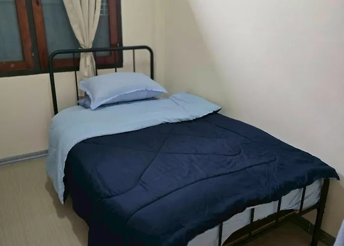 212 Cozy With Fan And Private Balcony Apartment *