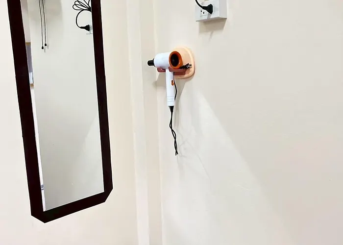 212 Cozy With Fan And Private Balcony Apartment Bangkok