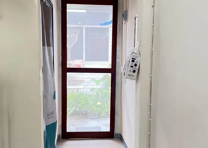 212 Cozy With Fan And Private Balcony *